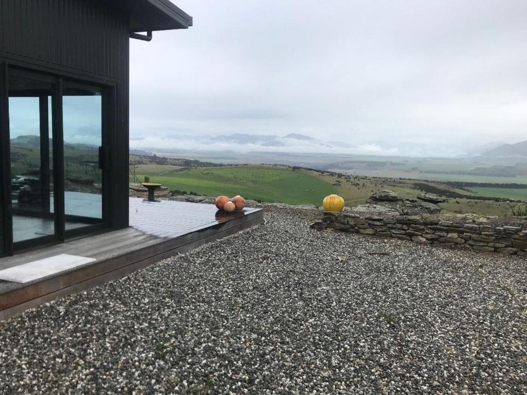 Top Of The World Studio Nestled In The Rock Queensberry Eksteriør bilde