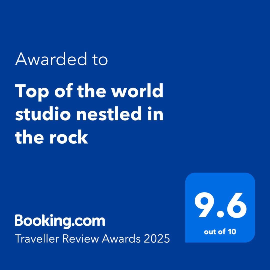 Top Of The World Studio Nestled In The Rock Queensberry Eksteriør bilde